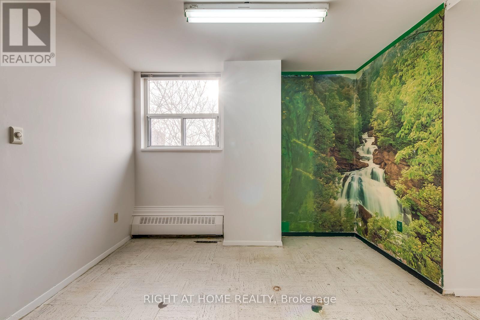 413 - 390 Dixon Road, Toronto (Kingsview Village-The Westway), Ontario  M9R 1T4 - Photo 17 - W12629310