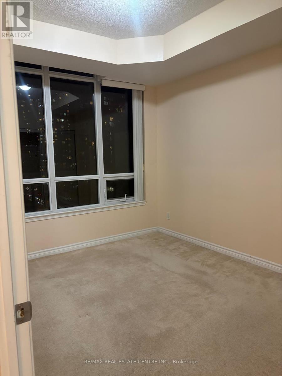 1411 - 388 Prince Of Wales Drive, Mississauga, Ontario  L5B 0A1 - Photo 13 - W12692426