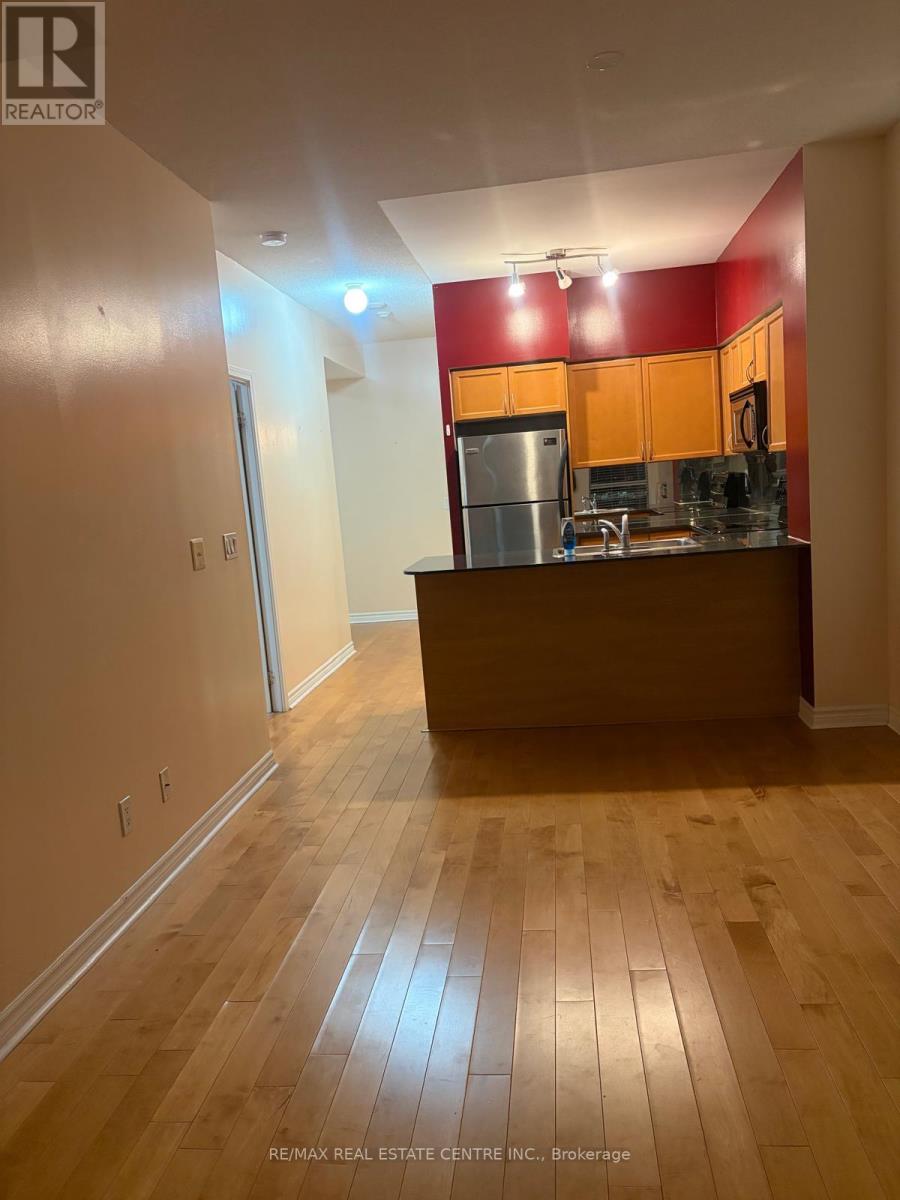 1411 - 388 Prince Of Wales Drive, Mississauga, Ontario  L5B 0A1 - Photo 7 - W12692426