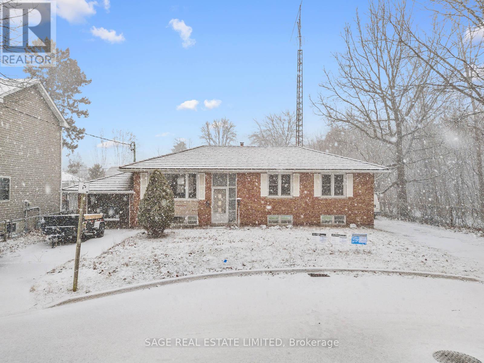 836 Tenth Street, Mississauga, Ontario  L5E 1S6 - Photo 13 - W12881762