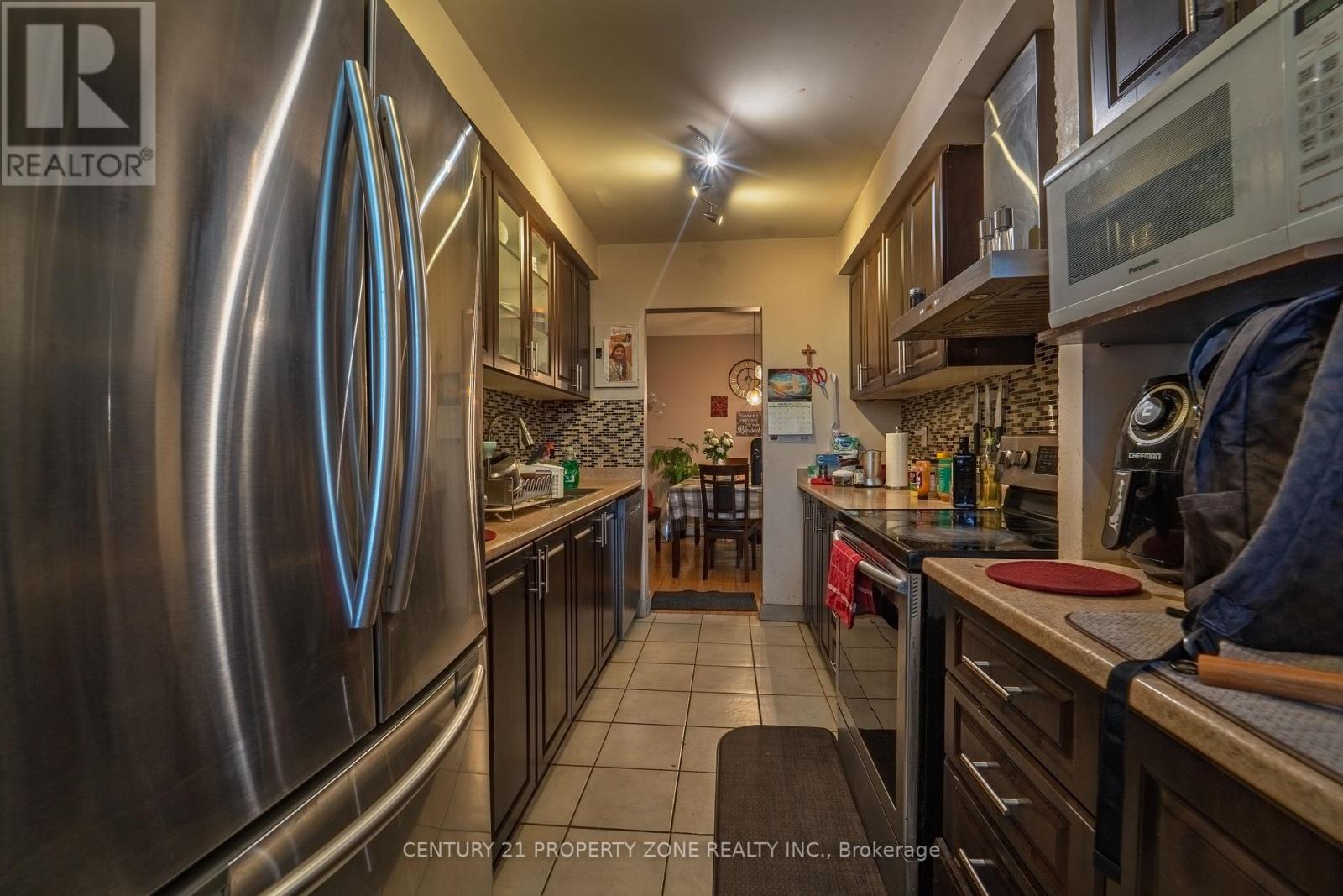 1021 - 1625 Bloor Street, Mississauga, Ontario  L4X 1S3 - Photo 7 - W12893556