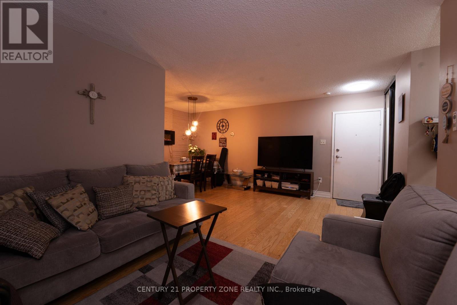 1021 - 1625 Bloor Street, Mississauga, Ontario  L4X 1S3 - Photo 5 - W12893556