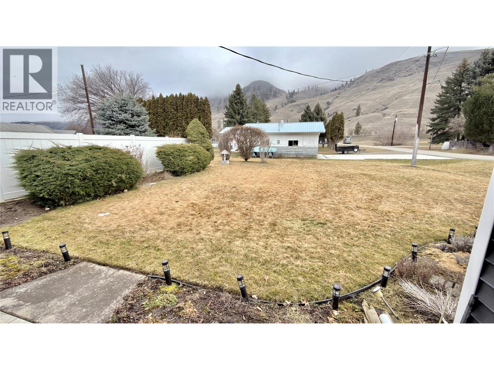 461 Eighth Avenue, Midway, British Columbia  V0H 1M0 - Photo 28 - 10379900