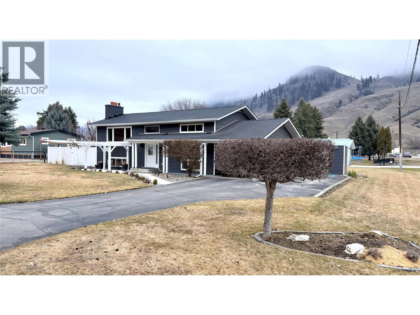 461 Eighth Avenue, Midway, British Columbia  V0H 1M0 - Photo 5 - 10379900