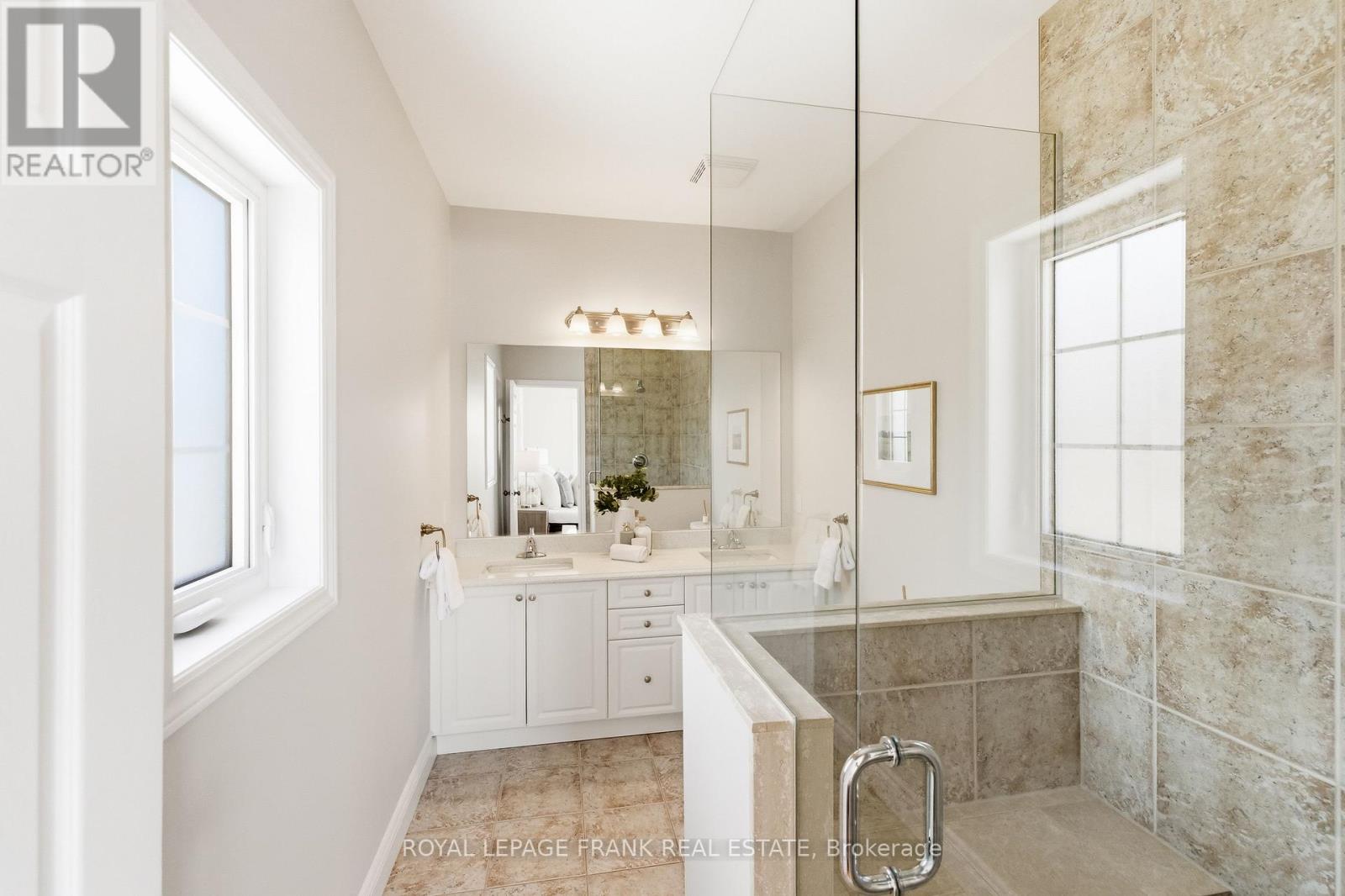 51 Nathan Avenue, Whitby, Ontario  L1M 0K2 - Photo 19 - E12896358