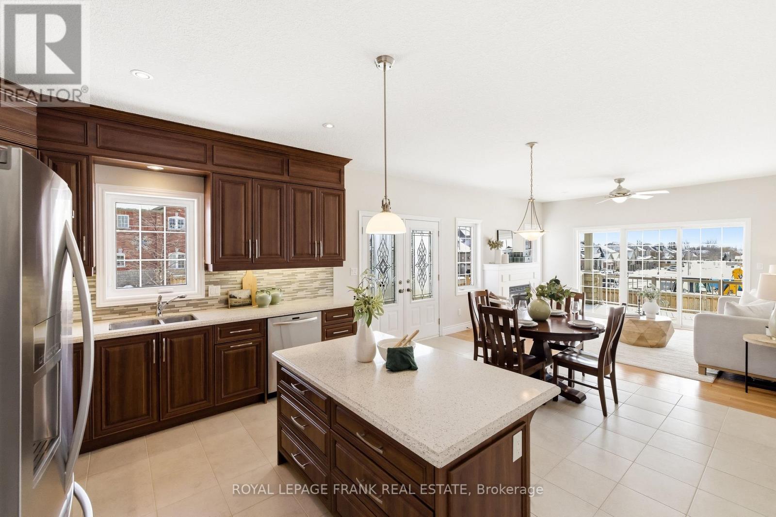 51 Nathan Avenue, Whitby, Ontario  L1M 0K2 - Photo 7 - E12896358