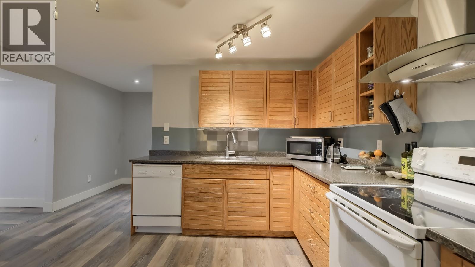 5271 Chute Lake Road, Kelowna, British Columbia  V1W 4K8 - Photo 34 - 10374073