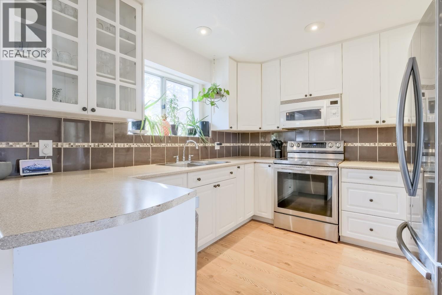 5271 Chute Lake Road, Kelowna, British Columbia  V1W 4K8 - Photo 9 - 10374073