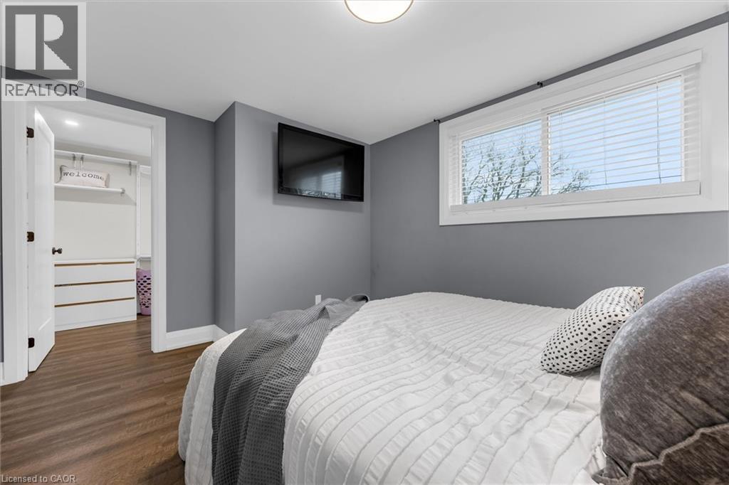 18 Bentley Place, Hamilton, Ontario  L9C 2R4 - Photo 13 - 40812851