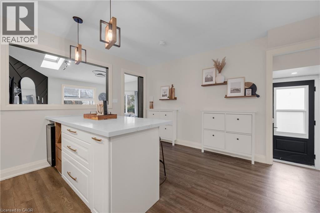 18 Bentley Place, Hamilton, Ontario  L9C 2R4 - Photo 6 - 40812851