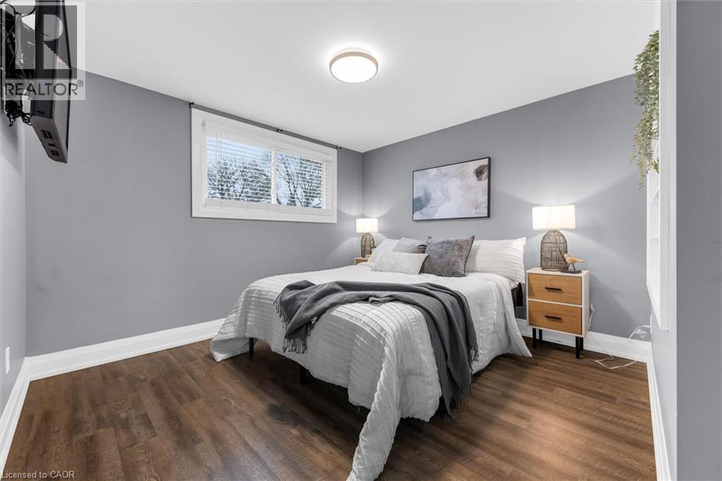 18 Bentley Place, Hamilton, Ontario  L9C 2R4 - Photo 12 - 40812851