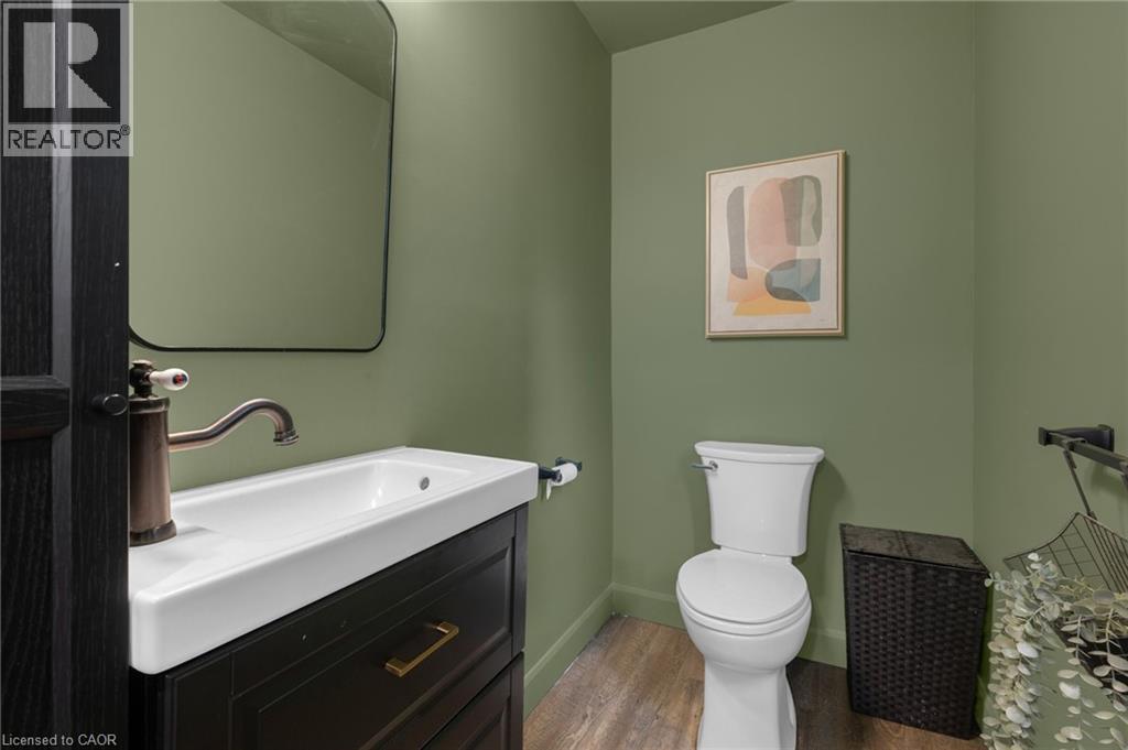 18 Bentley Place, Hamilton, Ontario  L9C 2R4 - Photo 22 - 40812851