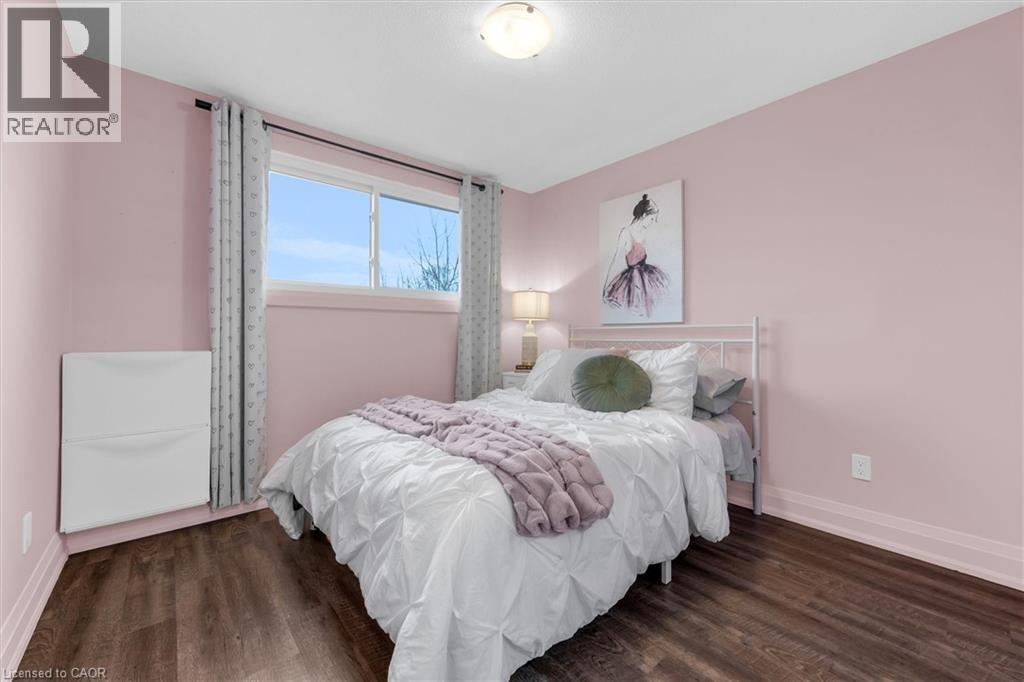 18 Bentley Place, Hamilton, Ontario  L9C 2R4 - Photo 20 - 40812851