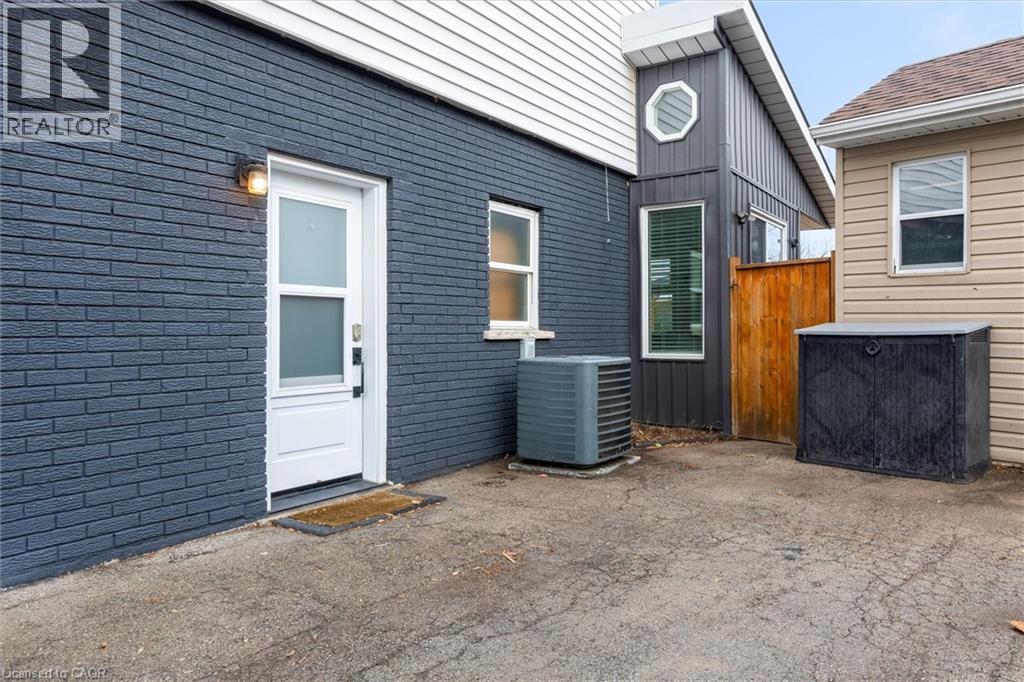 18 Bentley Place, Hamilton, Ontario  L9C 2R4 - Photo 26 - 40812851