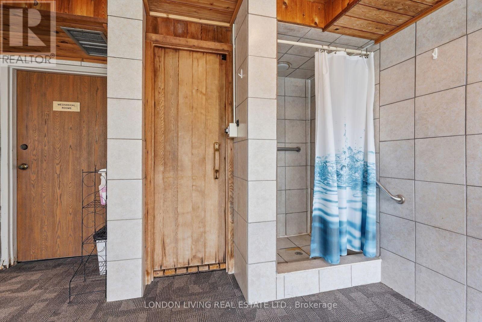 709 - 45 Pond Mills Road, London South, Ontario  N5Z 4W5 - Photo 27 - X12896258