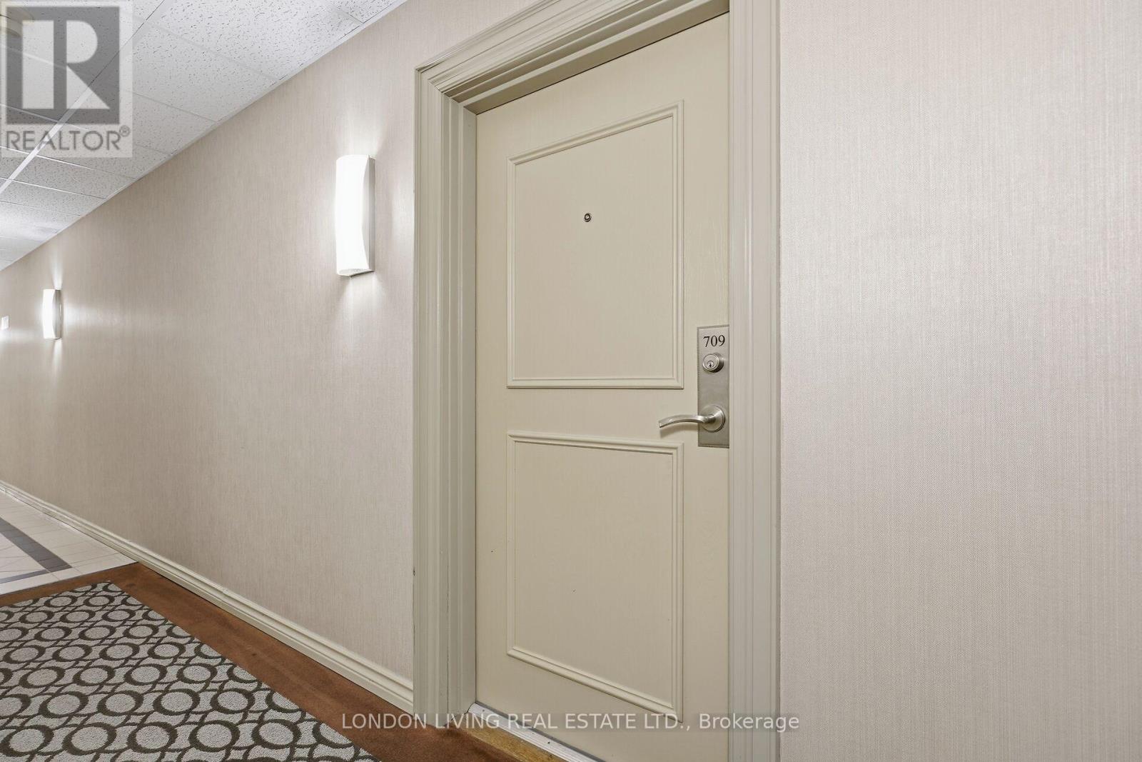 709 - 45 Pond Mills Road, London South, Ontario  N5Z 4W5 - Photo 5 - X12896258