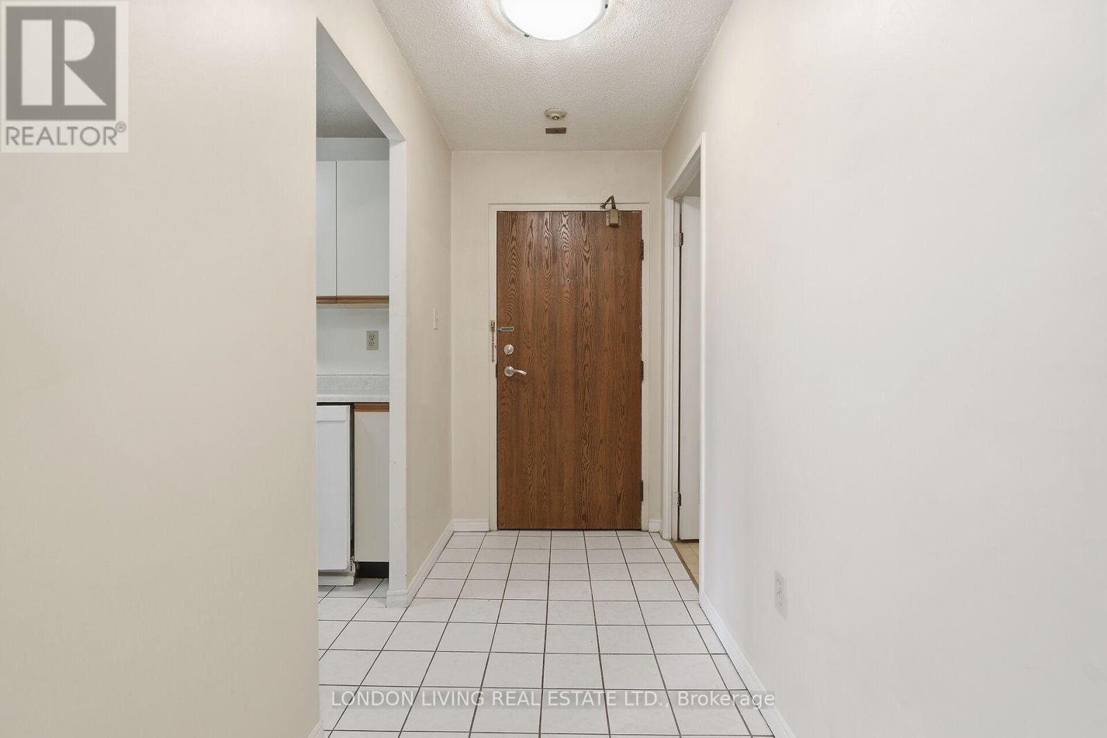 709 - 45 Pond Mills Road, London South, Ontario  N5Z 4W5 - Photo 6 - X12896258