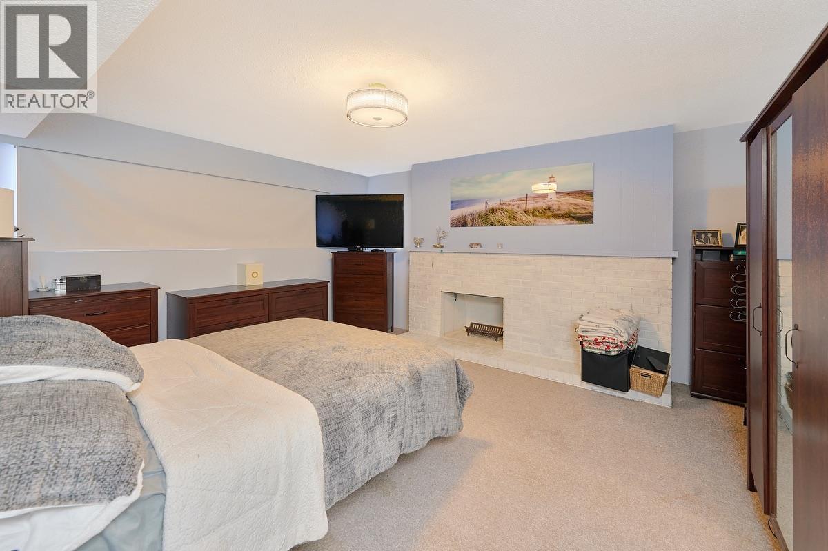 4086/ 4088 Lister Court, Burnaby, British Columbia V5G 2C2 - Photo 16 - R3097747