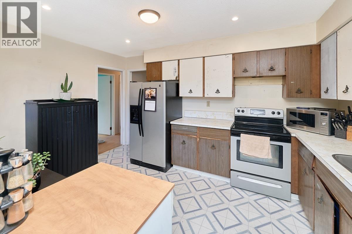 4086/ 4088 Lister Court, Burnaby, British Columbia V5G 2C2 - Photo 10 - R3097747