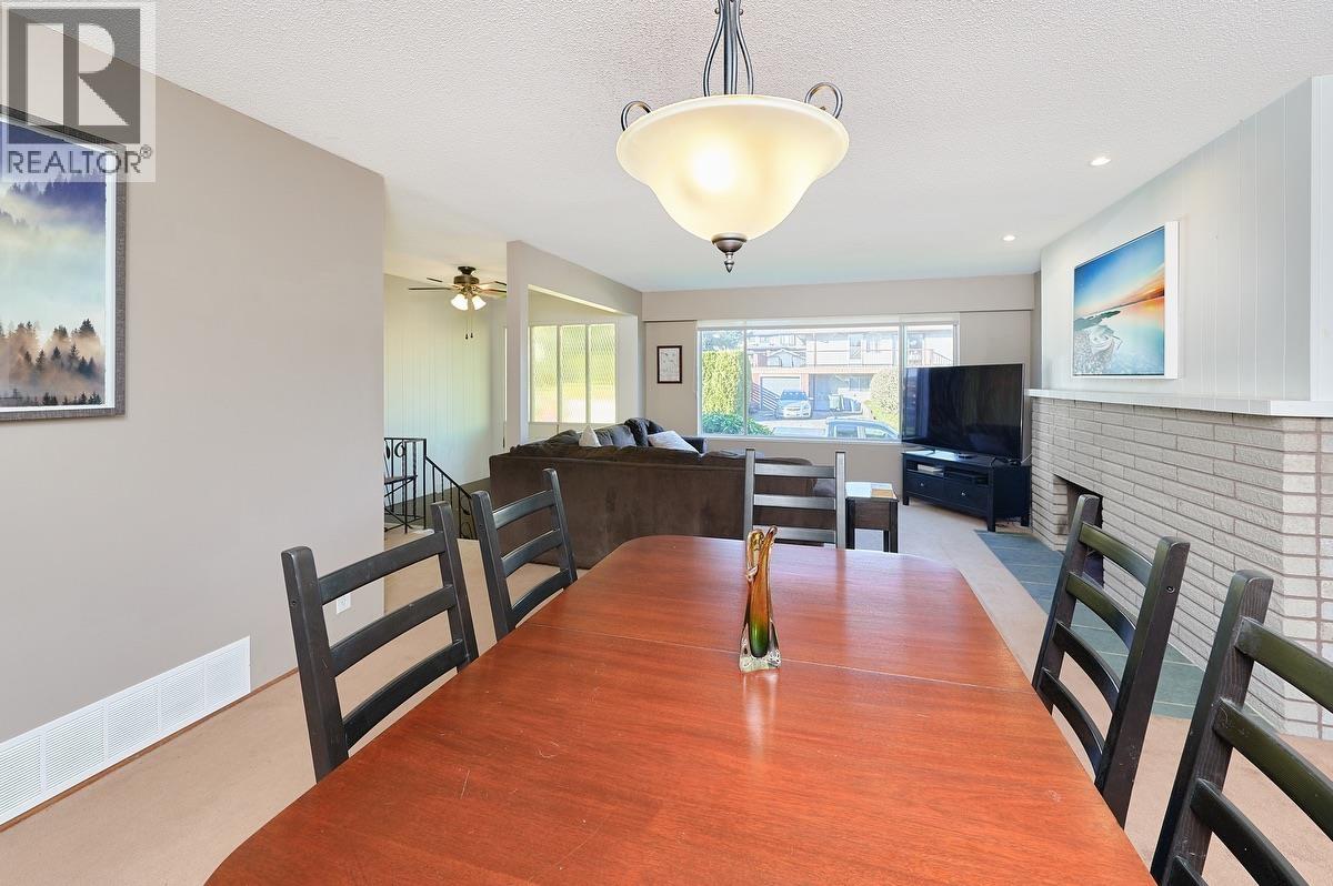 4086/ 4088 Lister Court, Burnaby, British Columbia V5G 2C2 - Photo 7 - R3097747