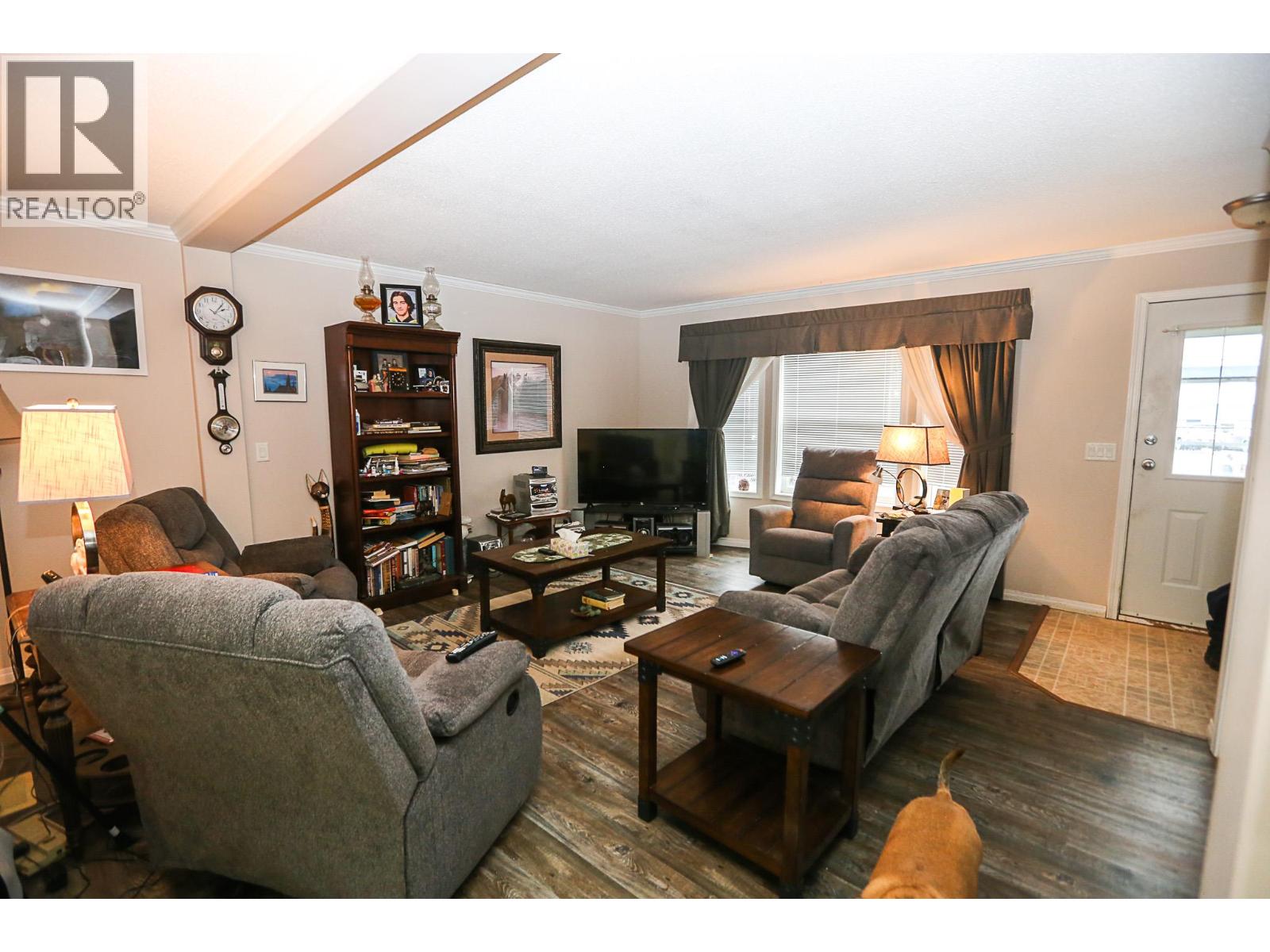 4820 Barriere Town Road, Barriere, British Columbia  V0E 1E0 - Photo 4 - 10375960