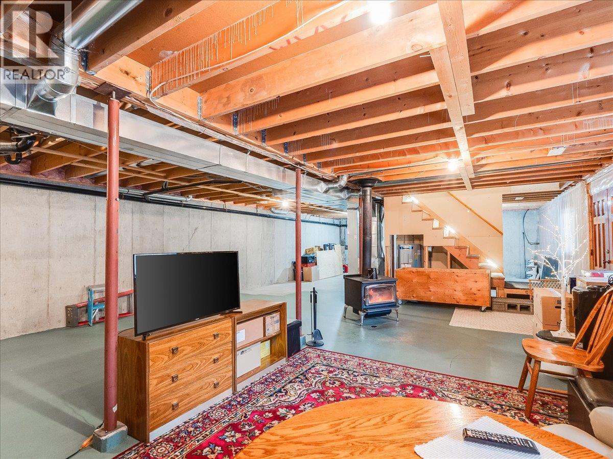 1956 Soukoroff Road, Pass Creek, British Columbia  V1N 4S9 - Photo 47 - 10379134