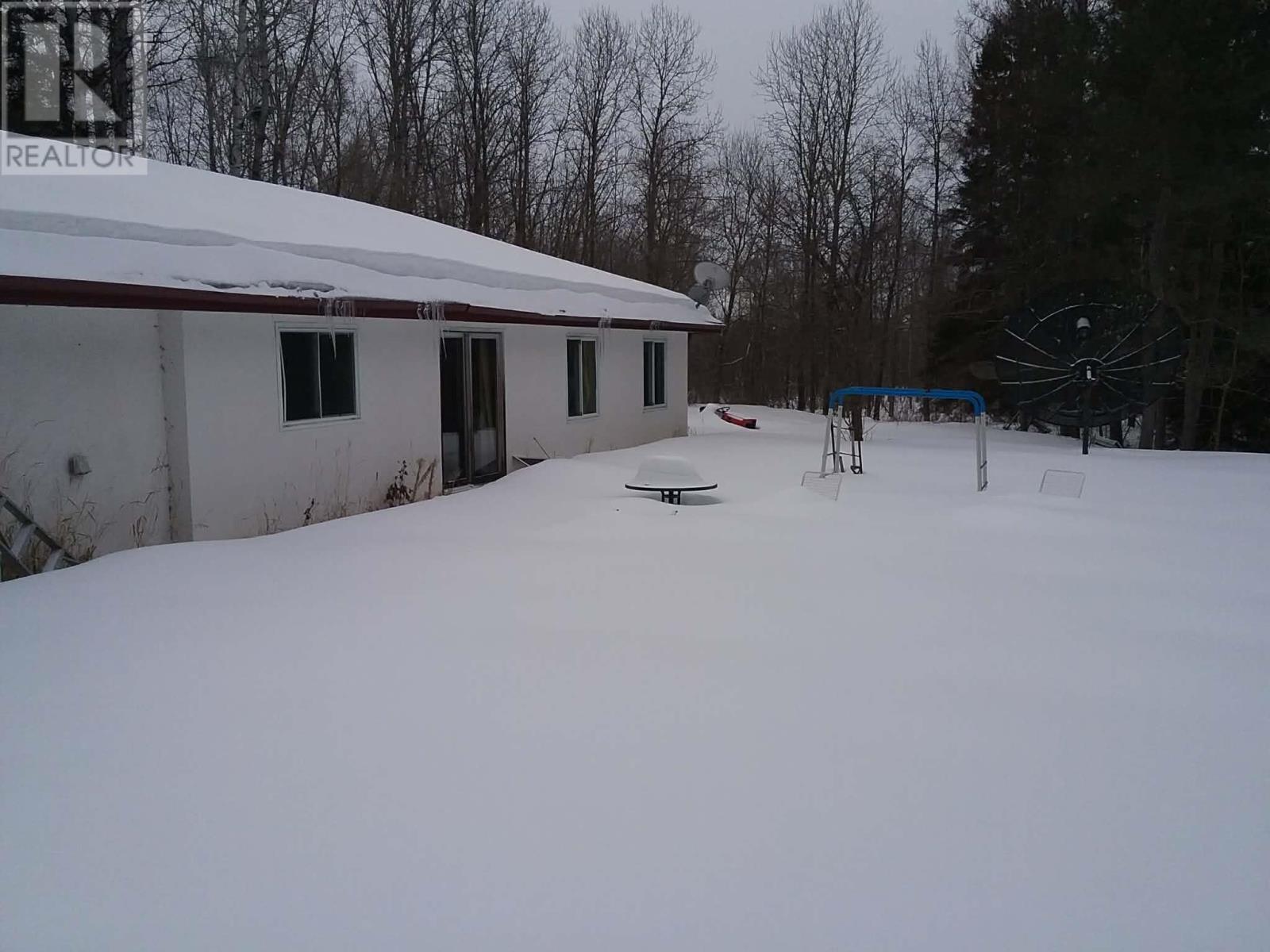 5125 Mapleward Rd, Thunder Bay, Ontario  P7G 1R7 - Photo 3 - TB2600463