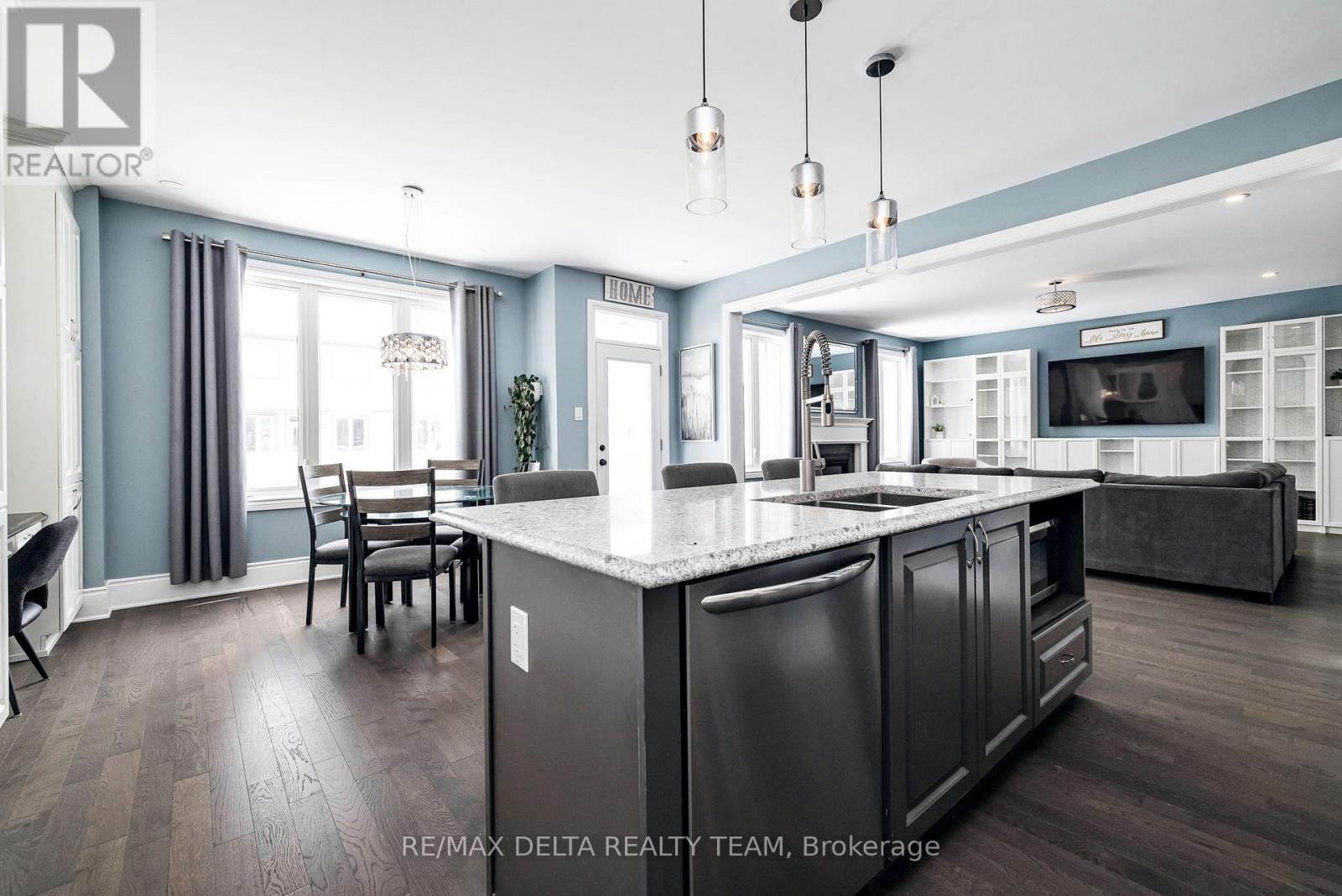 199 Bartonia Circle, Ottawa, Ontario  K4A 1E2 - Photo 9 - X12896314