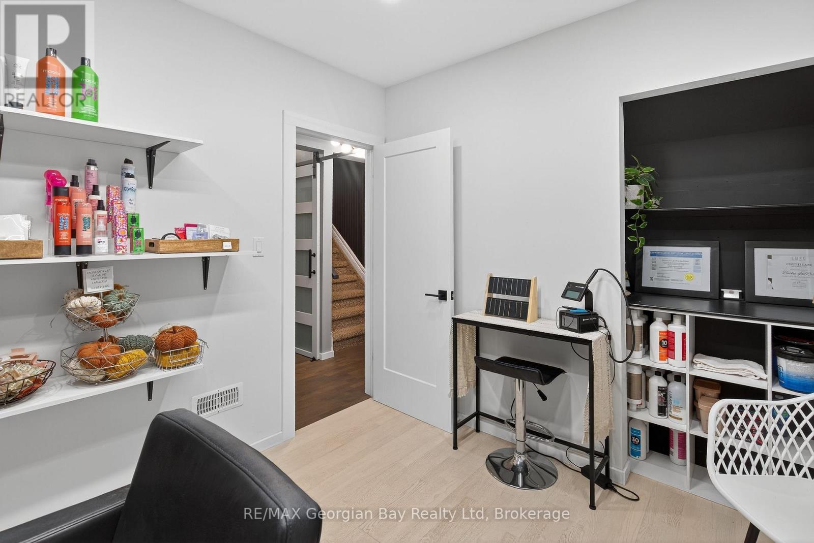 93 Edward Street, Penetanguishene, Ontario  L9M 1J3 - Photo 33 - S12756554