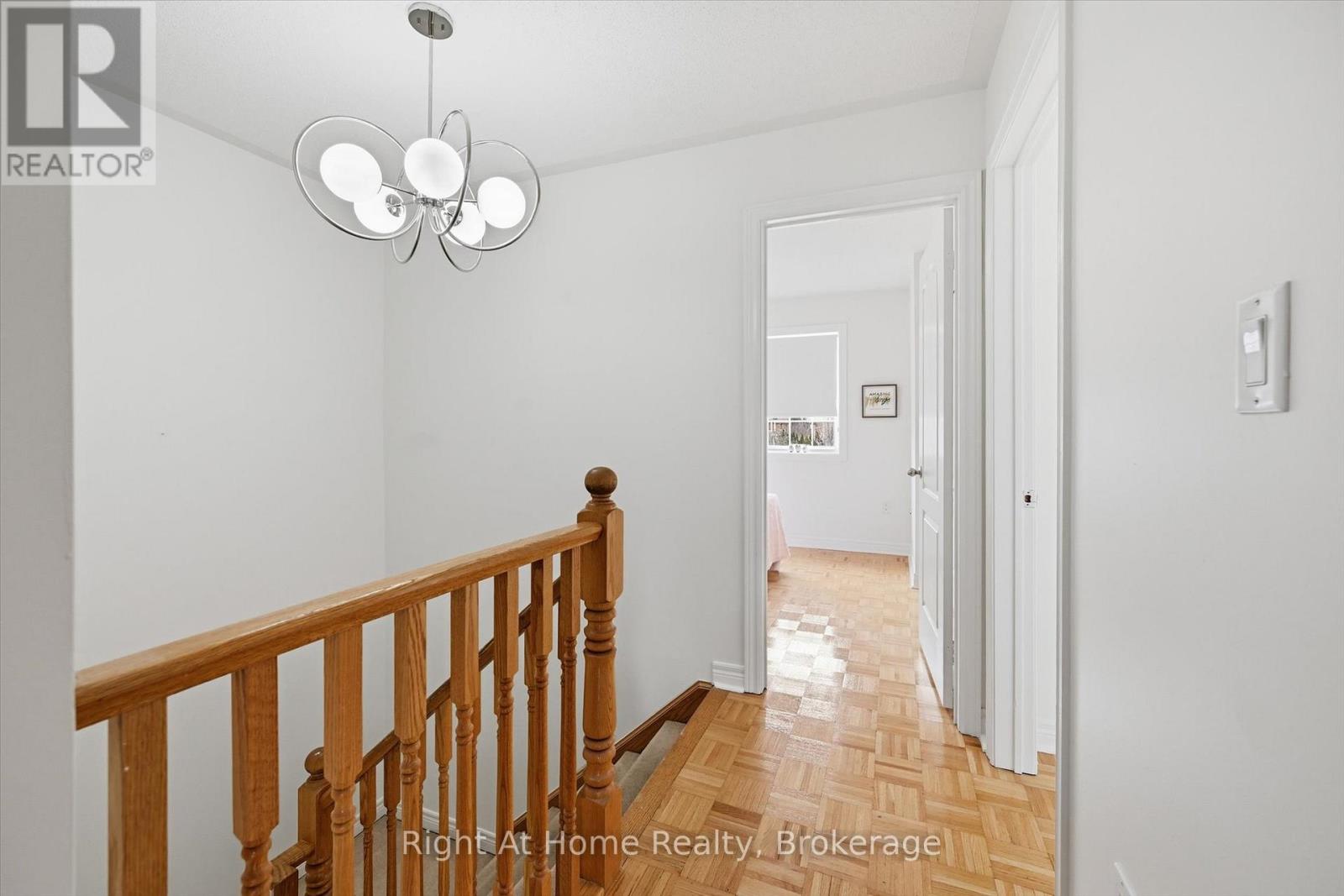 2255 Hummingbird Way, Oakville, Ontario  L6M 3Z7 - Photo 33 - W12896264