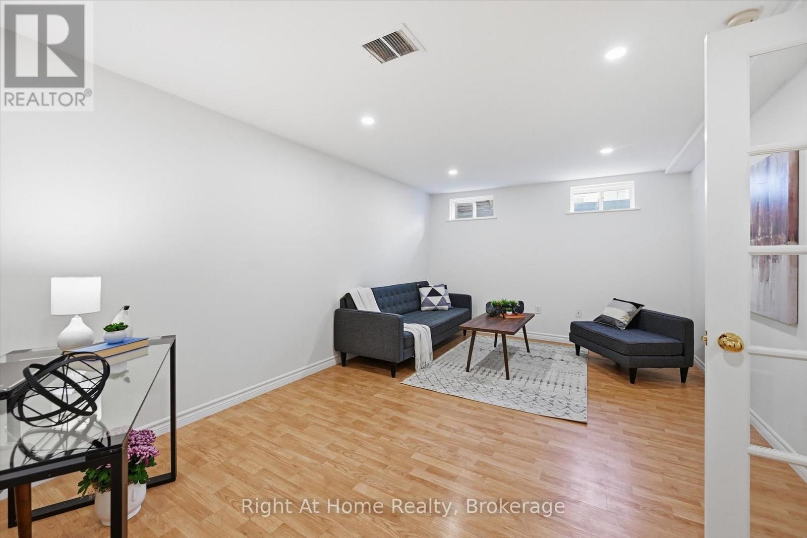 2255 Hummingbird Way, Oakville, Ontario  L6M 3Z7 - Photo 37 - W12896264