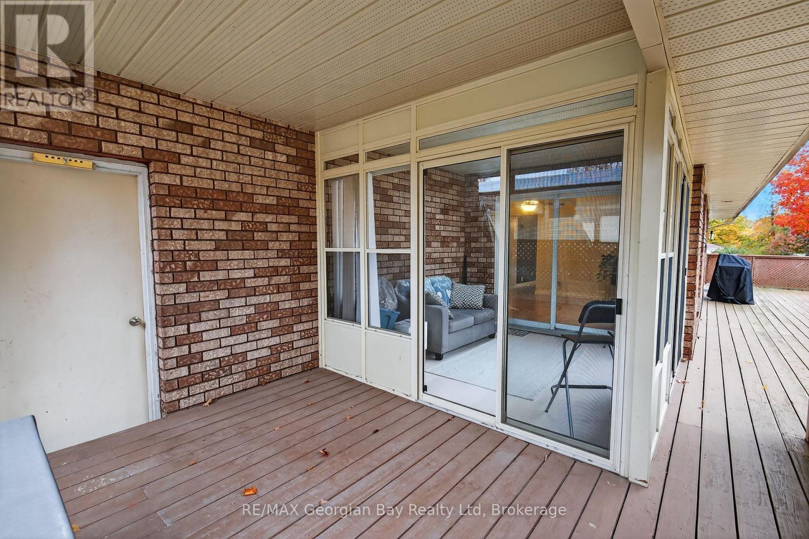 93 Edward Street, Penetanguishene, Ontario  L9M 1J3 - Photo 36 - S12756554