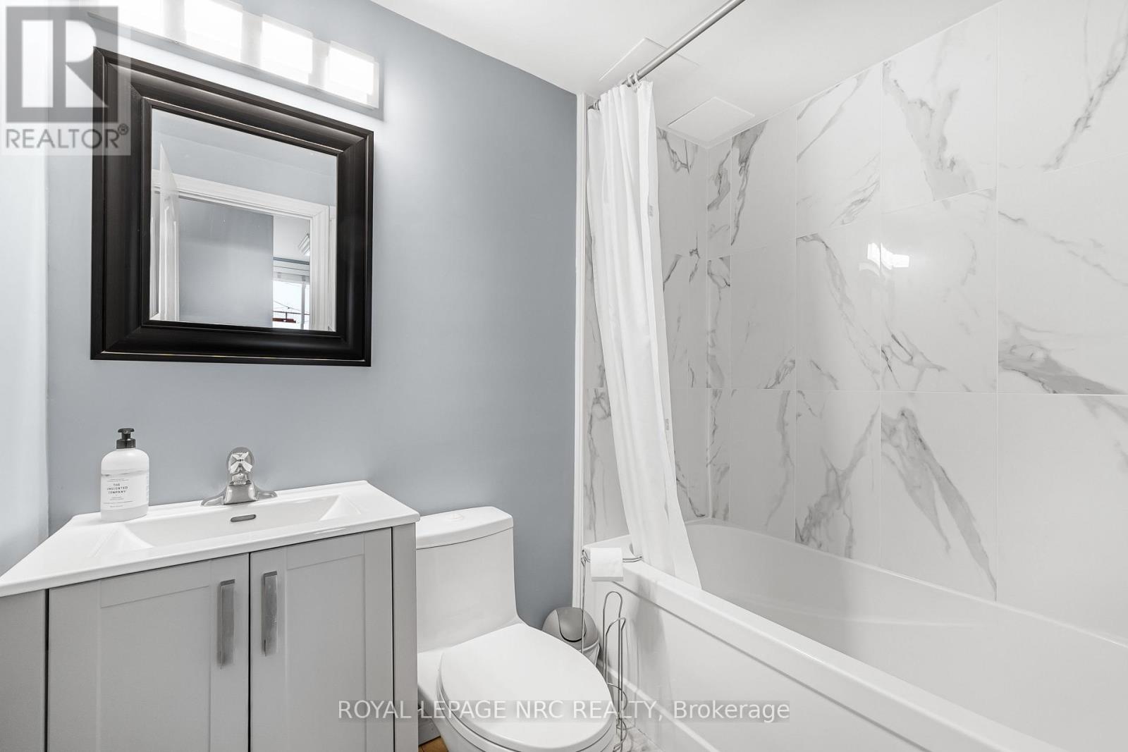 7 - 454 Carlton Street, St. Catharines, Ontario  L2M 4X1 - Photo 8 - X12896322