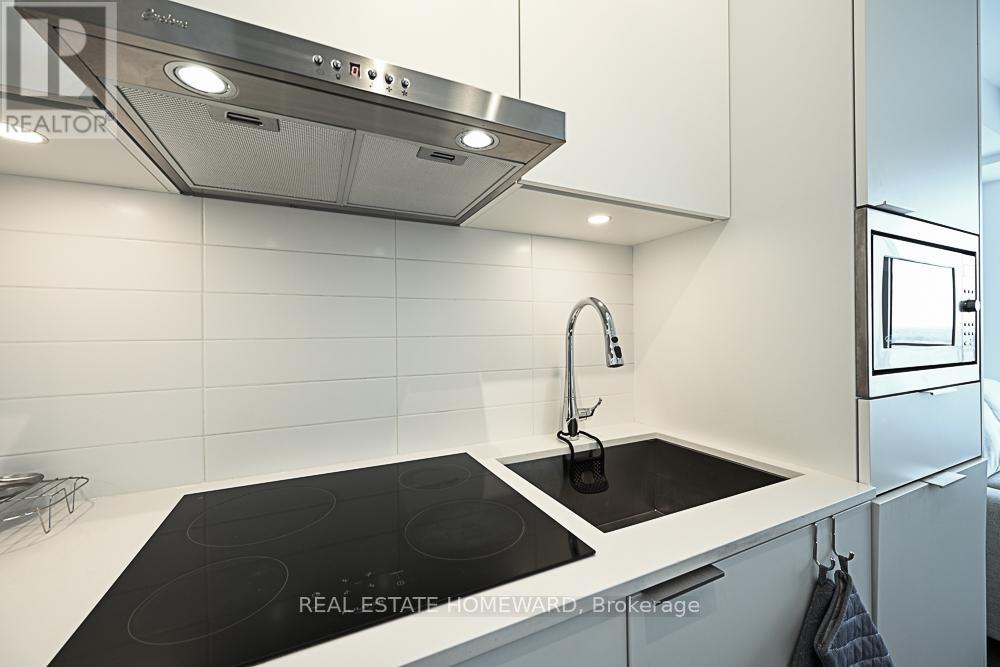 1702 - 7 Golden Lion Heights, Toronto, Ontario  M2M 0C1 - Photo 13 - C12896278