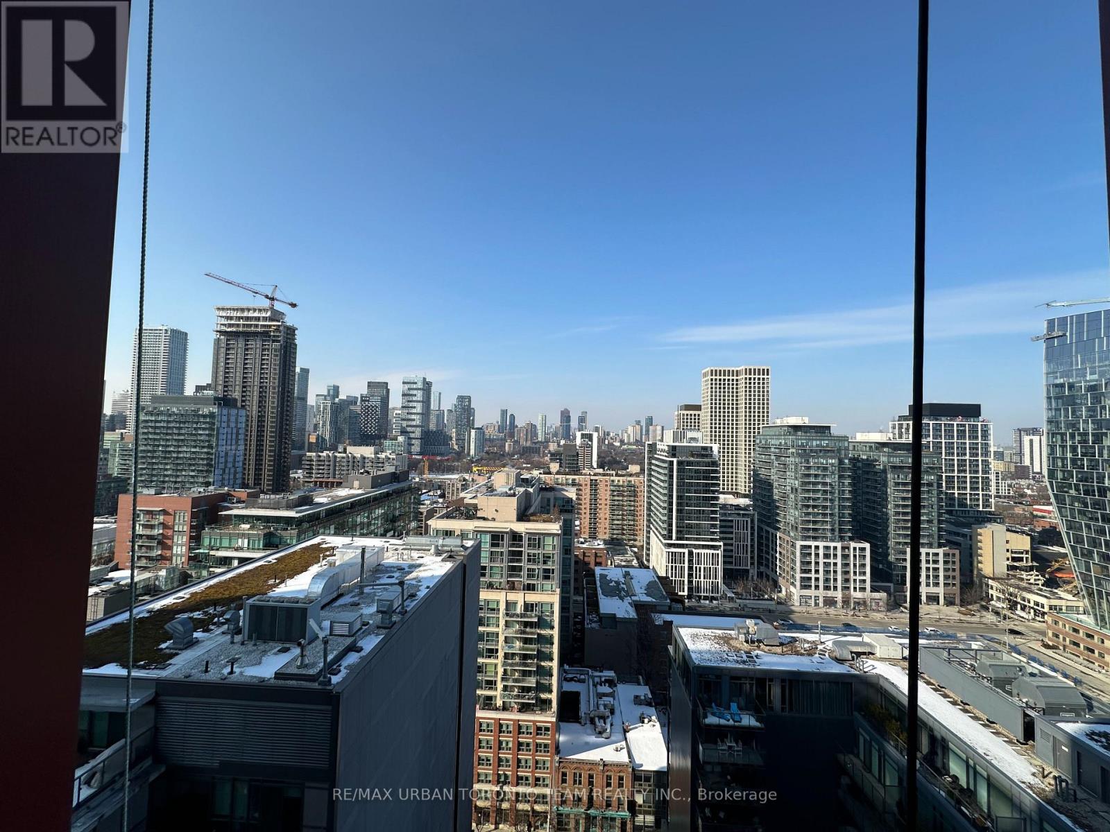 2502 - 180 Front Street E, Toronto, Ontario  M5A 0K9 - Photo 10 - C12896318