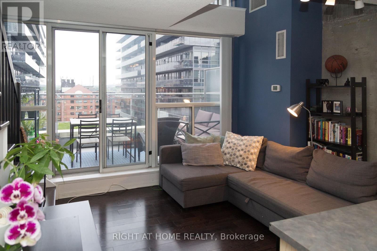 1018 - 1029 King Street W, Toronto, Ontario  M6K 3M9 - Photo 4 - C12896330