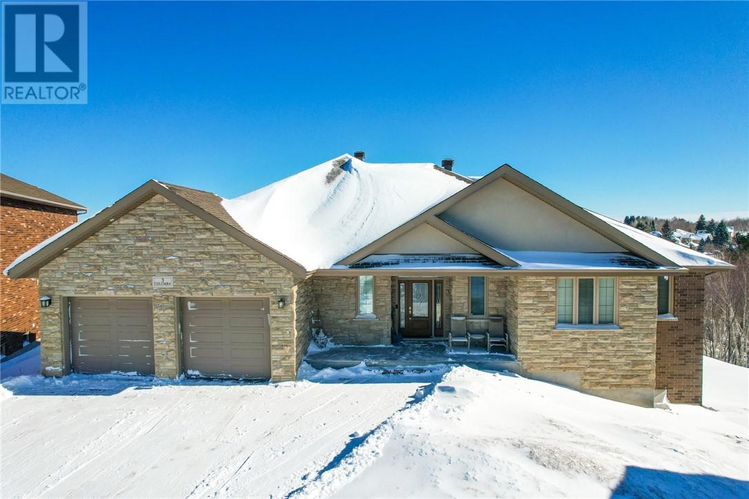 3 Columba Terrace, Sudbury, Ontario  P3E 0B3 - Photo 1 - 2126822