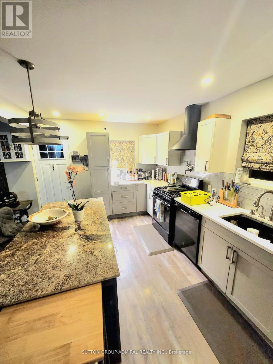 602 Dean Avenue, Oshawa, Ontario  L1H 3E9 - Photo 5 - E12896260