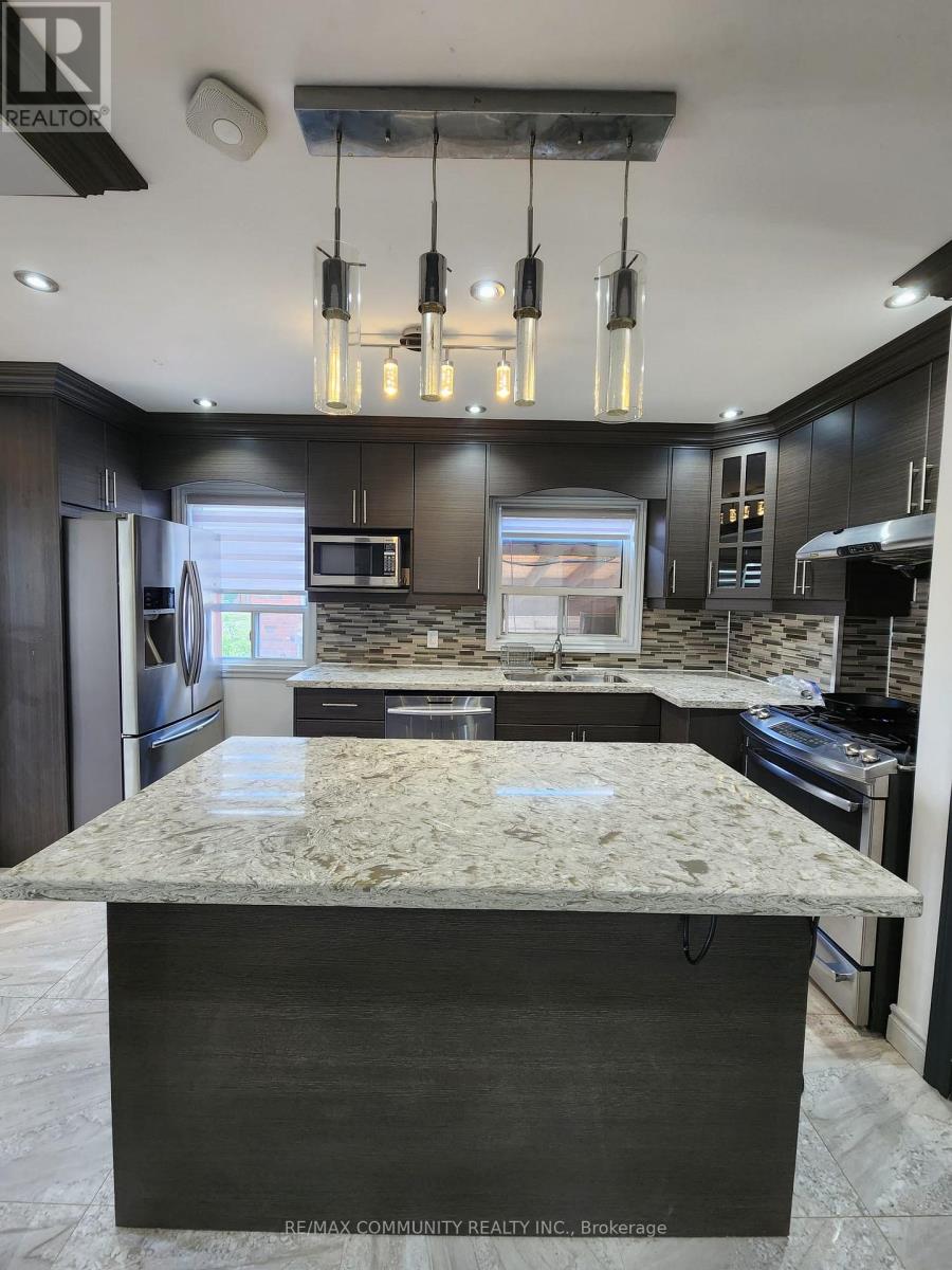 60 Gully Drive, Toronto, Ontario  M1K 4W4 - Photo 12 - E12896310