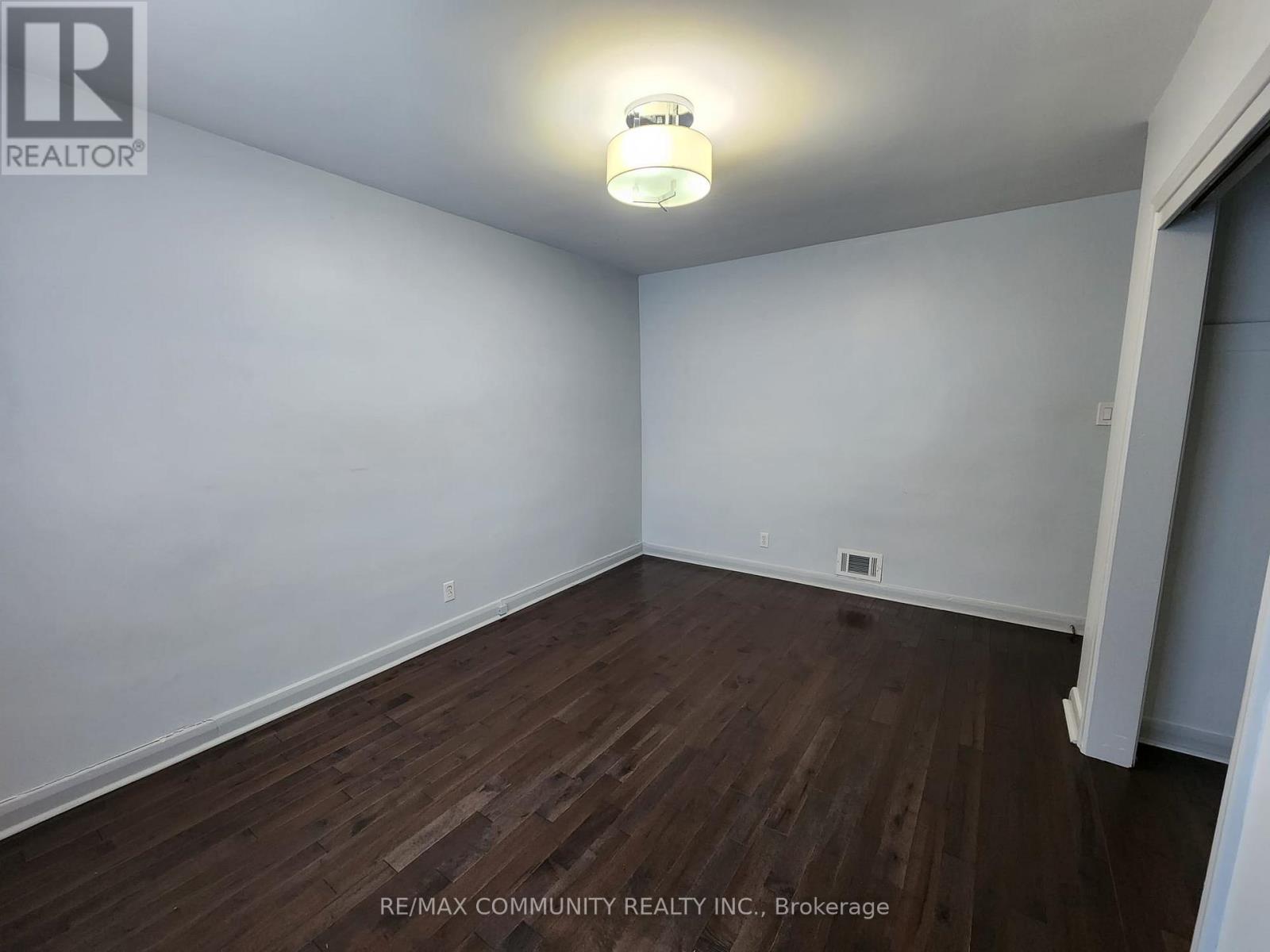 60 Gully Drive, Toronto, Ontario  M1K 4W4 - Photo 18 - E12896310