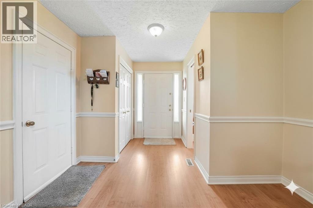 7715 Swan Street, Niagara Falls, Ontario  L2H 2P7 - Photo 4 - 40813209