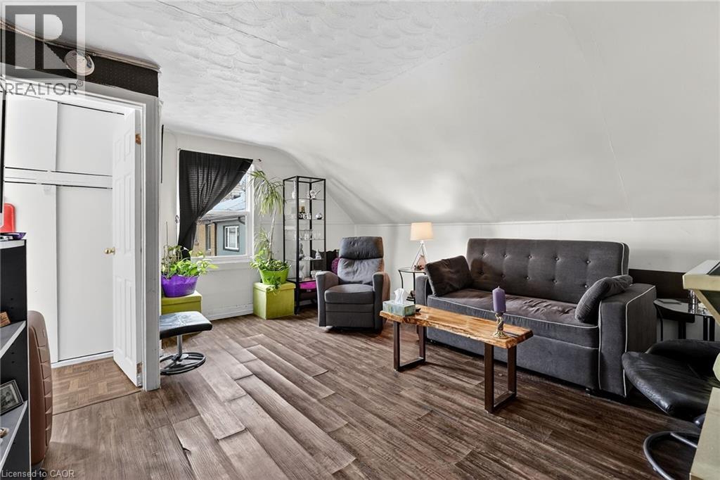 93 Walnut Street, Brantford, Ontario  N3T 1H3 - Photo 34 - 40813159