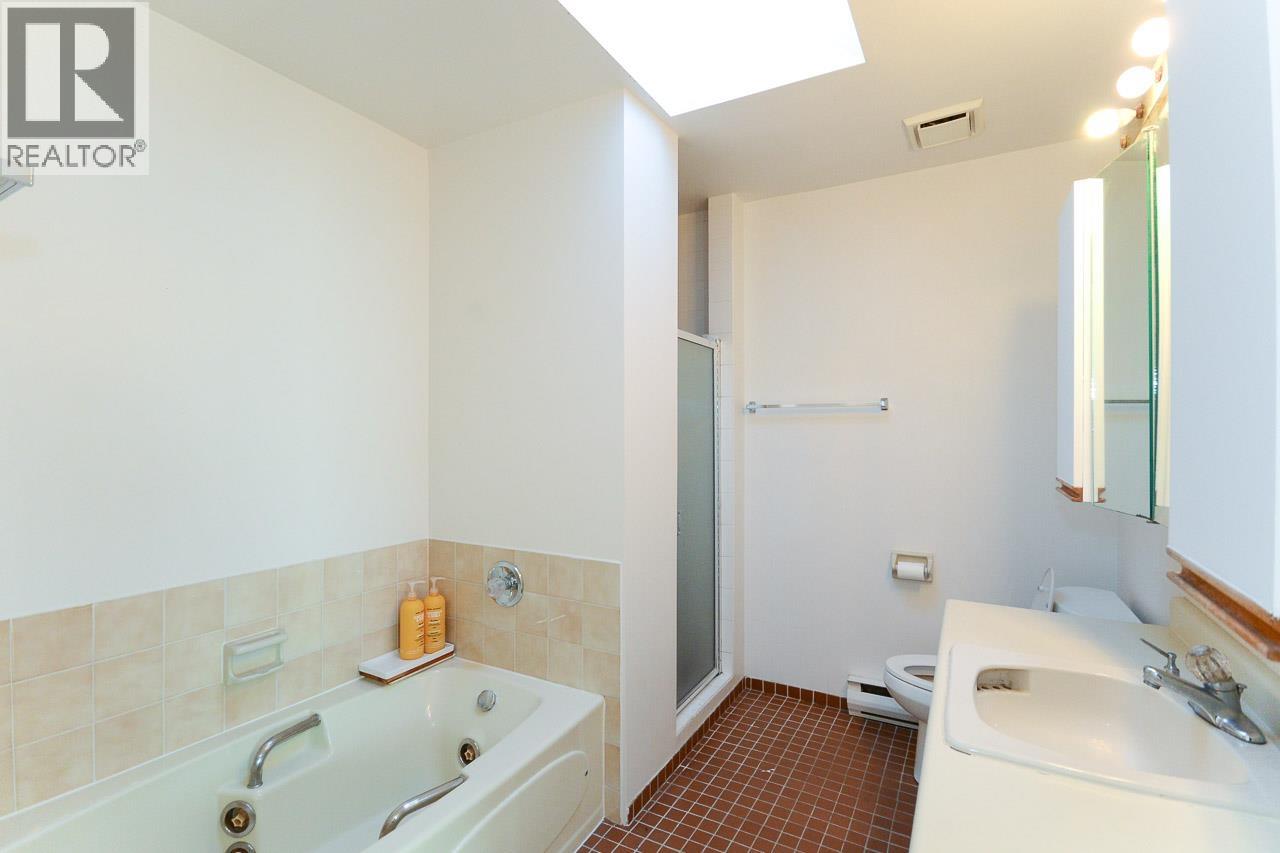 1355 W 7th Avenue, Vancouver, British Columbia  V6H 1B8 - Photo 14 - R3099181