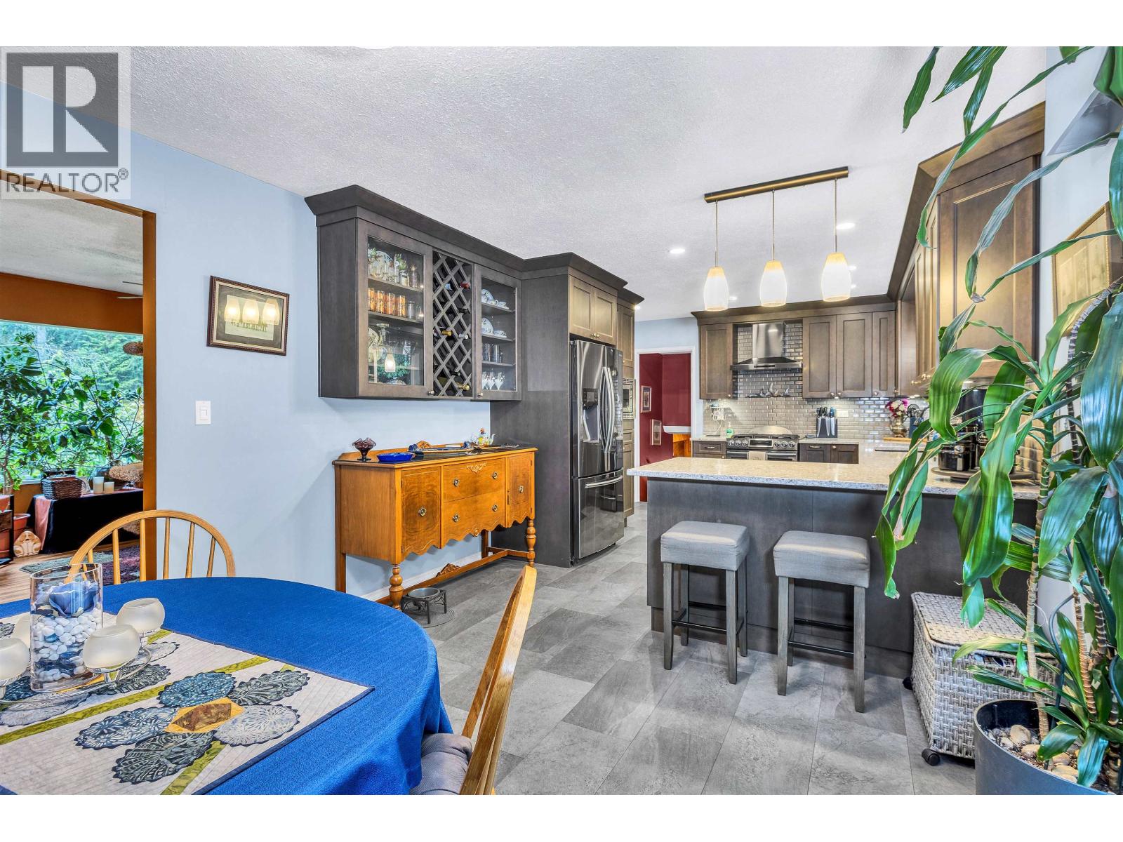 12146 Rothsay Street, Maple Ridge, British Columbia  V2W 1E2 - Photo 5 - R3101085