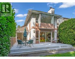 1006 SINCLAIR STREET, West Vancouver, British Columbia