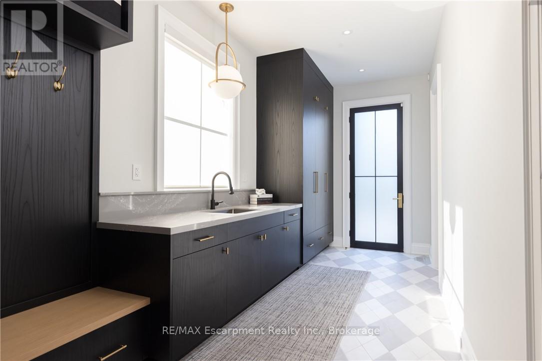 46 Second Street, Oakville, Ontario  L6J 3T2 - Photo 15 - W12704590