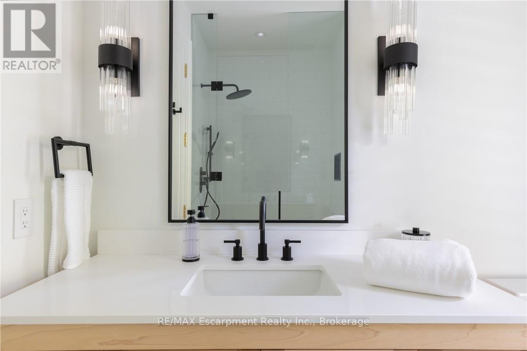 46 Second Street, Oakville, Ontario  L6J 3T2 - Photo 25 - W12704590