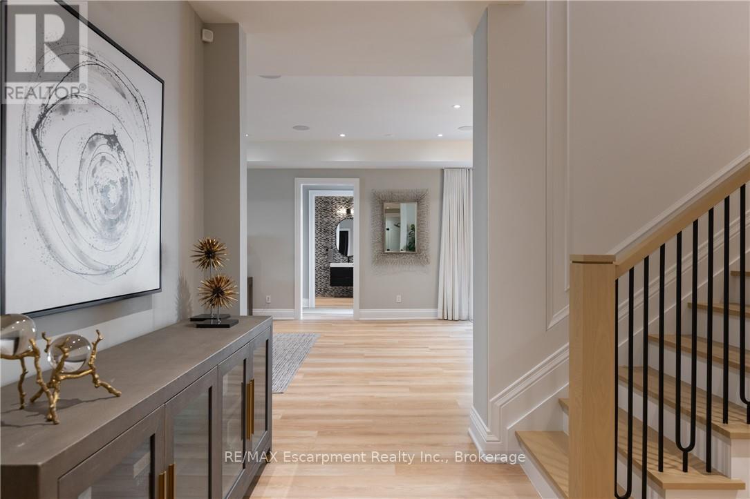 46 Second Street, Oakville, Ontario  L6J 3T2 - Photo 31 - W12704590