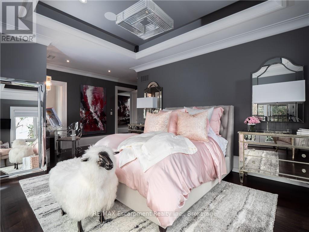 15 Chartwell Road, Oakville, Ontario  L6J 3Z3 - Photo 17 - W12824170