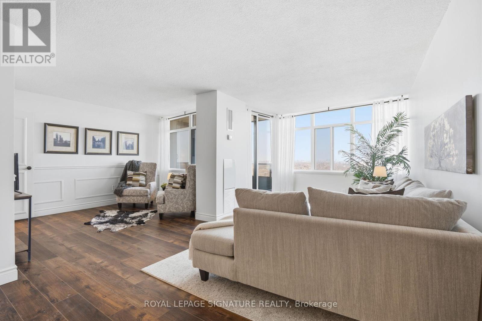 2707 - 3100 Kirwin Avenue, Mississauga, Ontario  L5A 3S6 - Photo 8 - W12877808